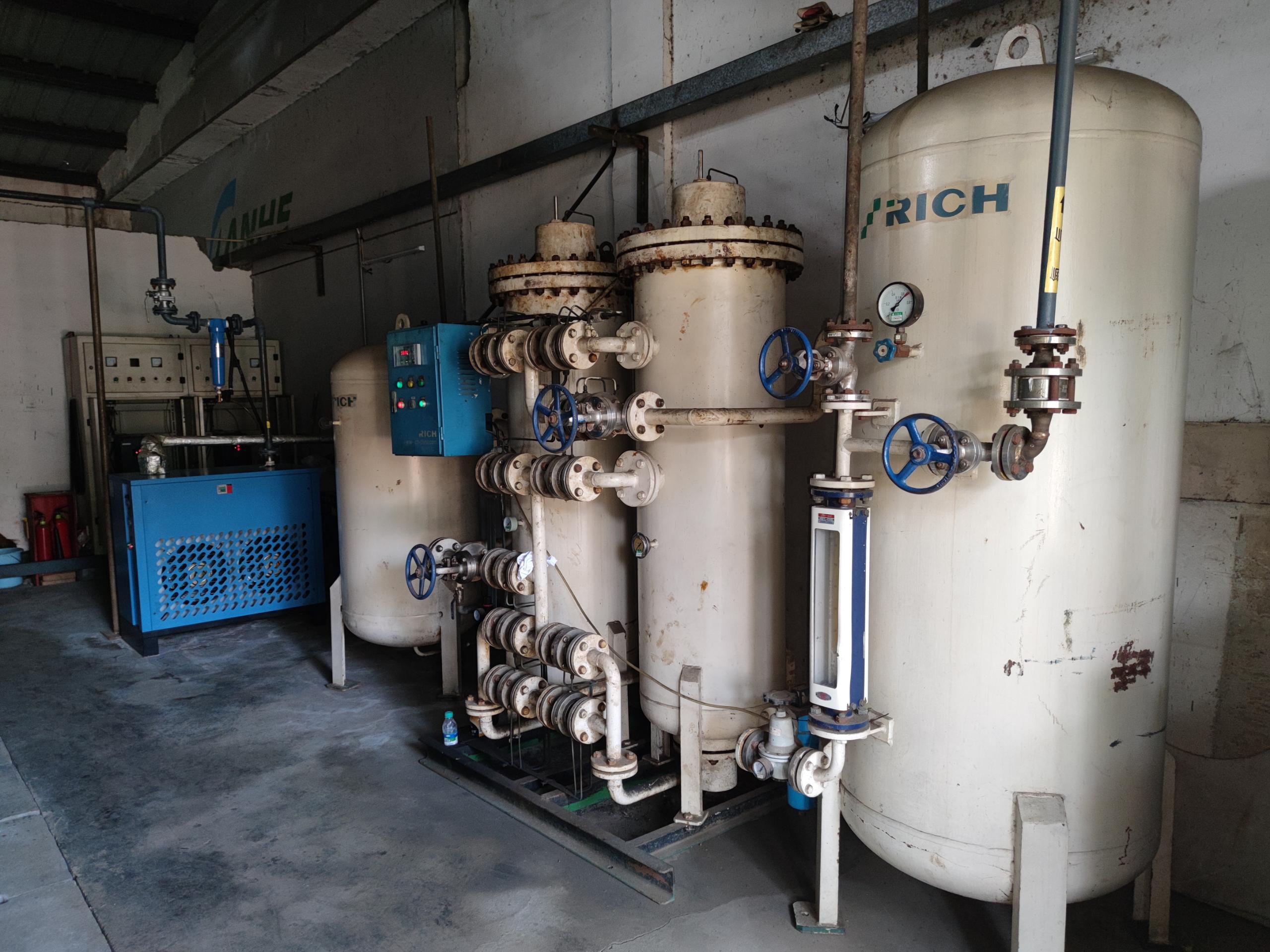 瑞氣制氮機穩(wěn)定運行18年，醫(yī)藥化工生產(chǎn)加速器